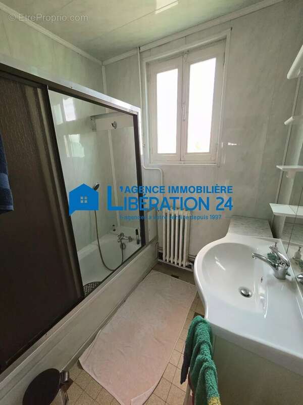 maison de 157 m² avec dépendances - photo 5
