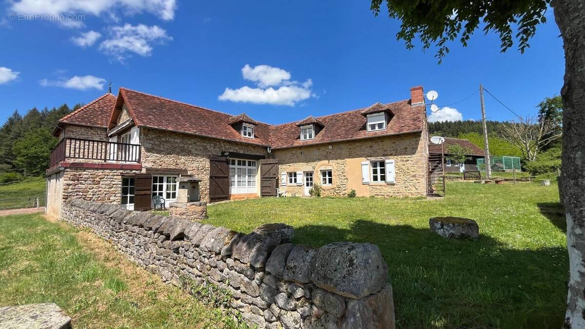 Photo 1 - Maison à CHAROLLES