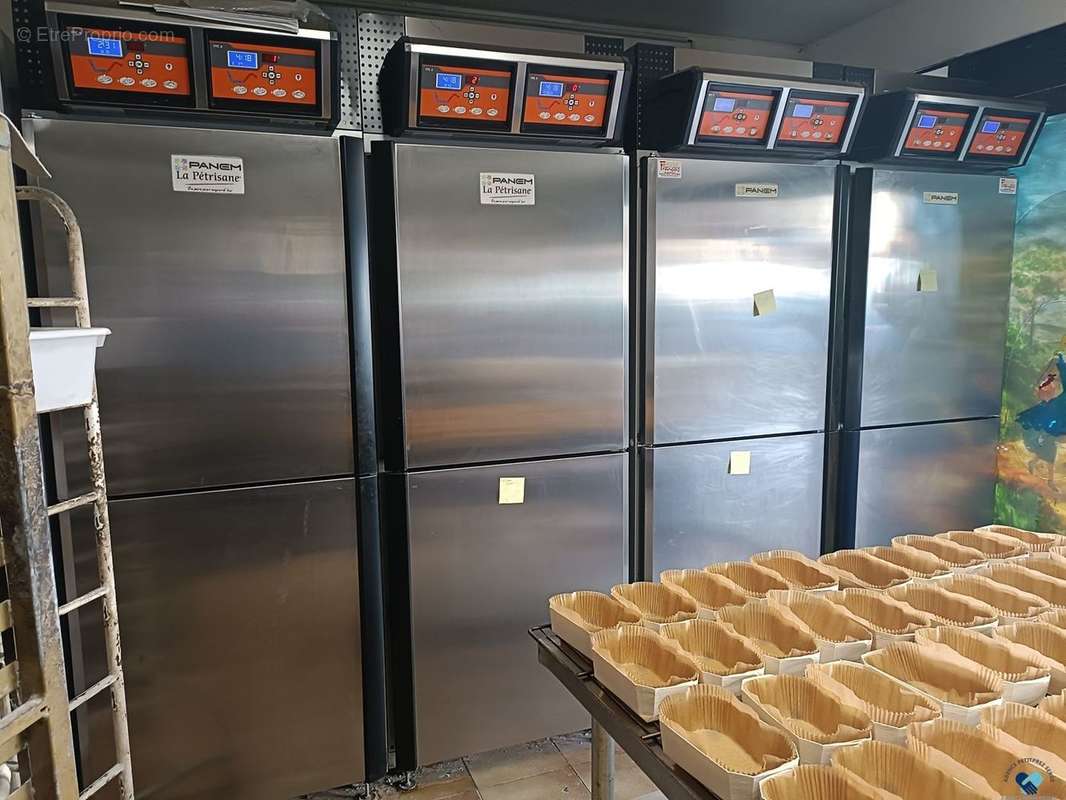 Commerce à FONBEAUZARD