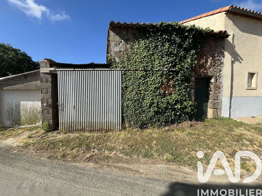 Photo 2 - Maison à MENOMBLET