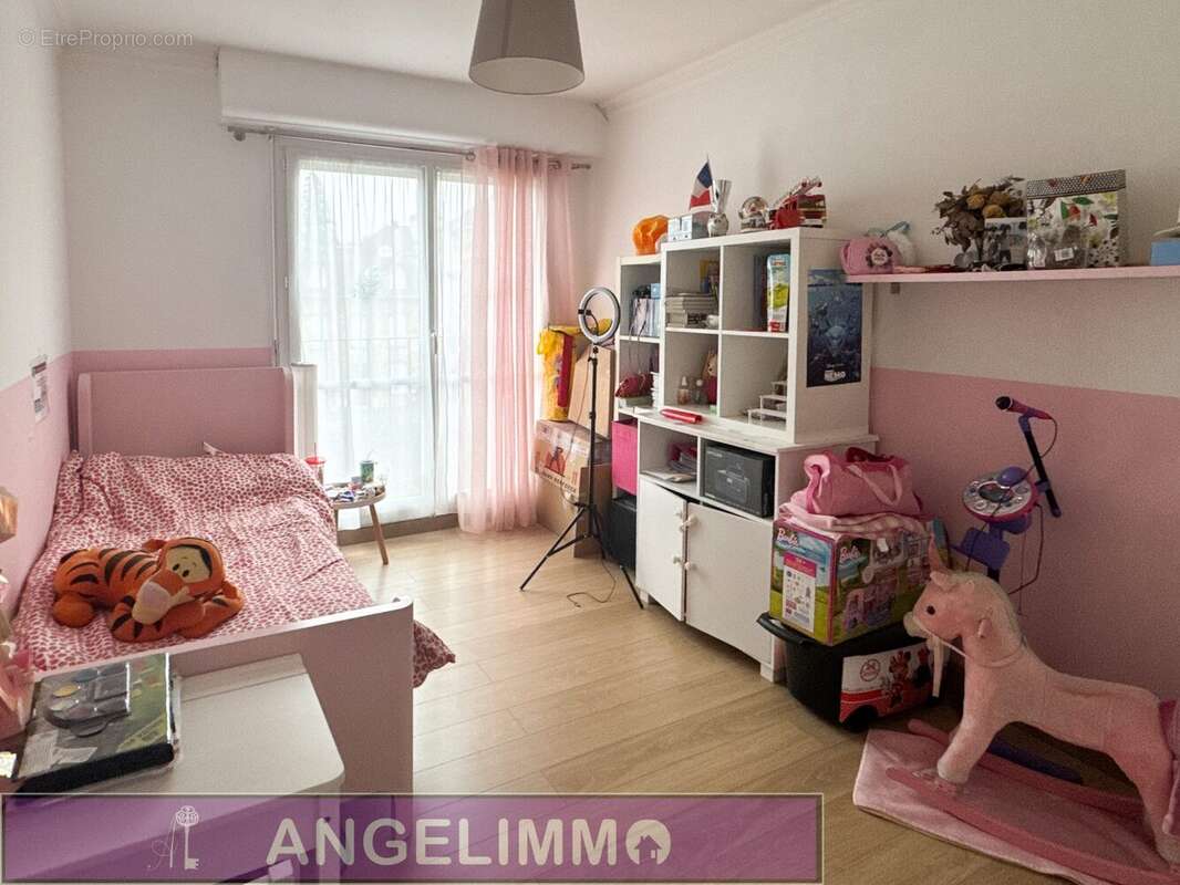 Appartement à LE PLESSIS-BOUCHARD