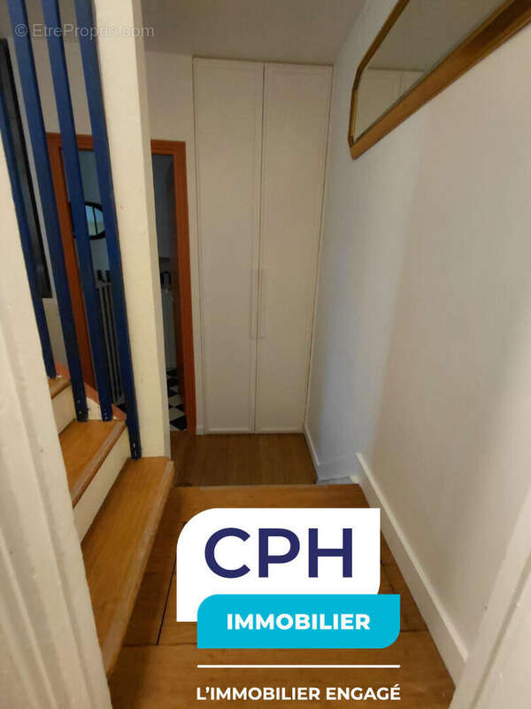 Appartement à PARIS-18E