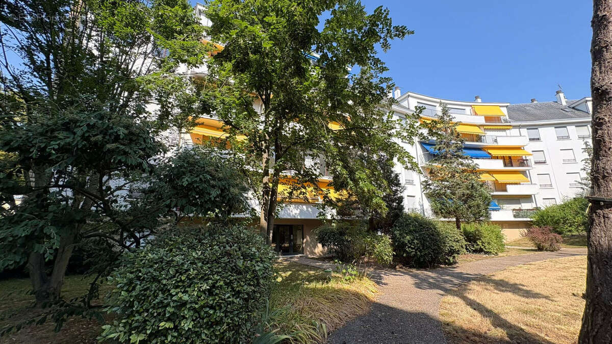 Appartement à MAISONS-LAFFITTE