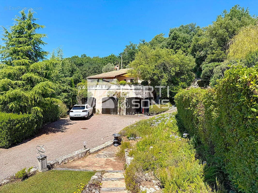 Maison à LES ADRETS-DE-L'ESTEREL