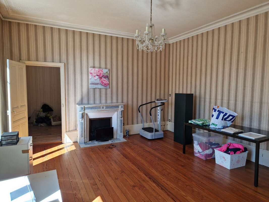 Centre ville maison de maître de 540 m2 - photo 24
