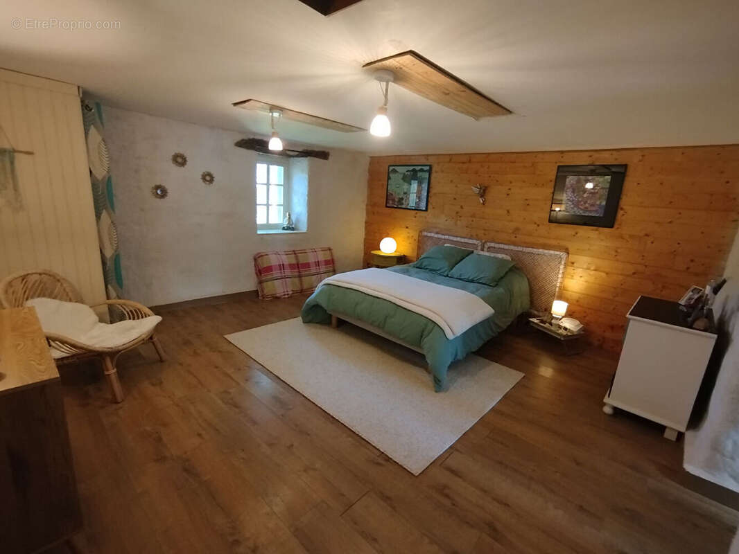 Maison à COMMANA