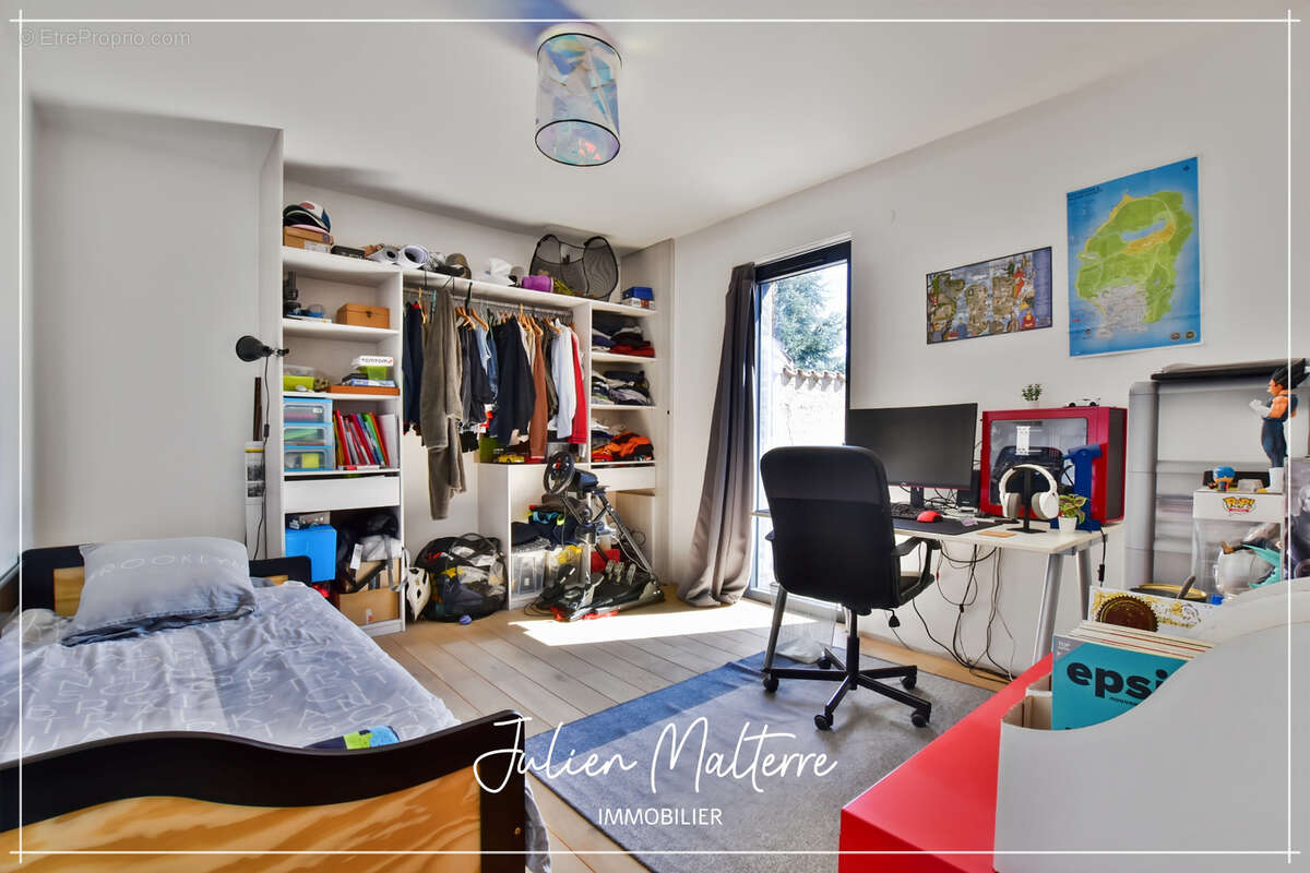 St-Just-St-Rambert, maison d'architecte 147 m², 4 chambres, garage double sur terrain de 985 m² - photo 15