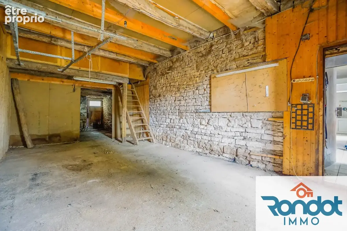 Maison 5 pièces / 2 chambres / 105 m2 / 1266 m2 terrain + grange - photo 8