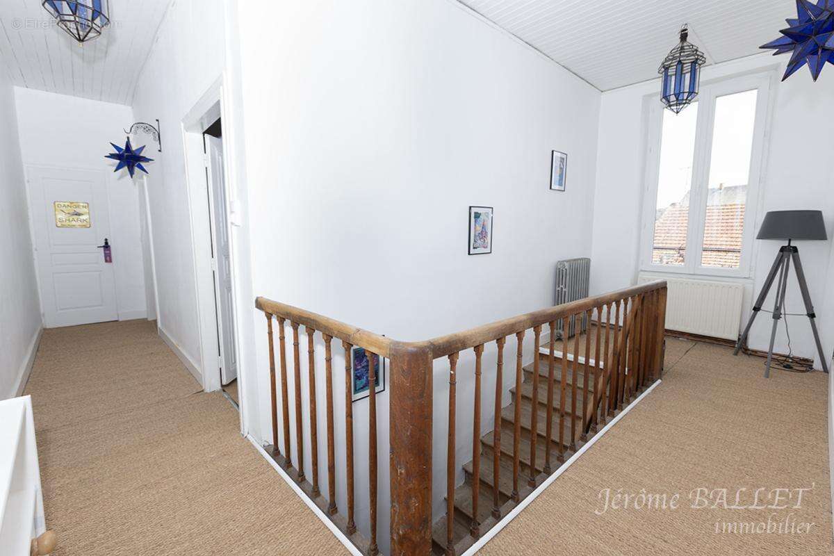 Maison 241 m² à Carmaux  - photo 25
