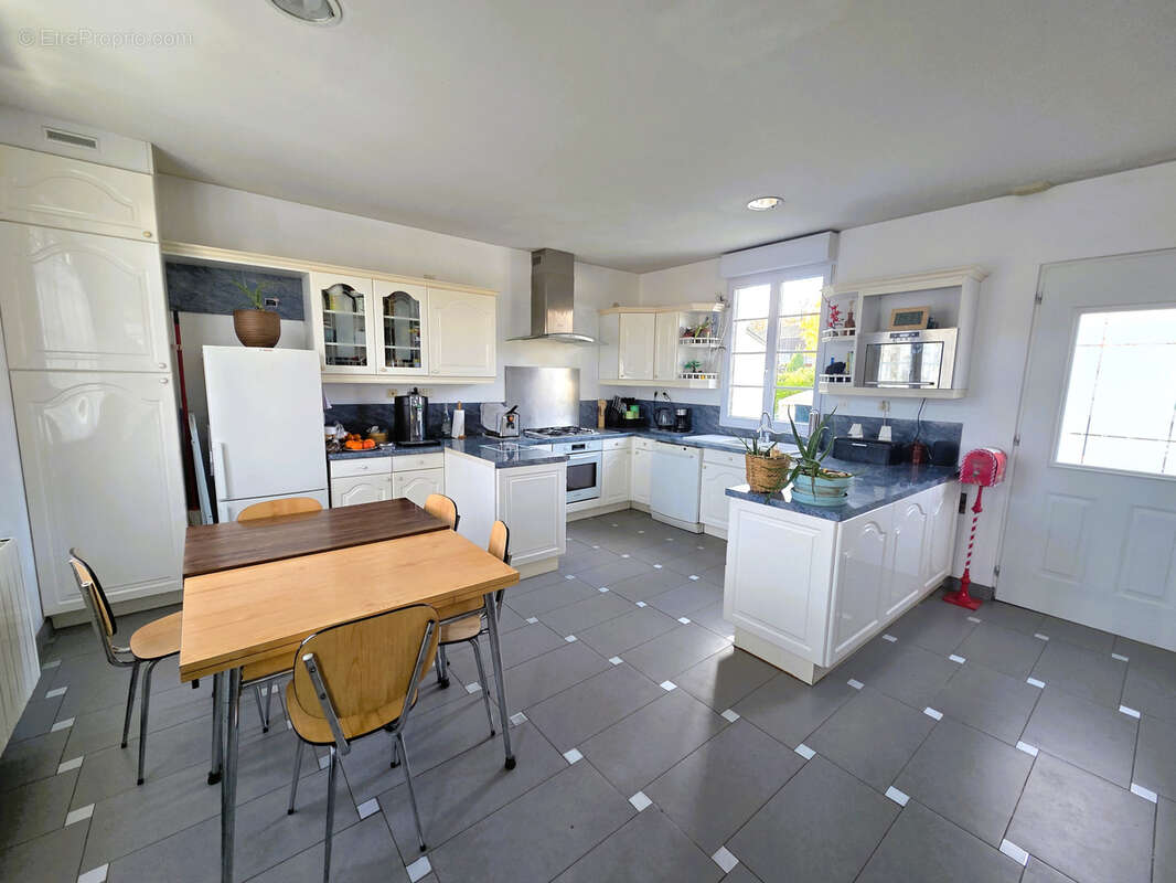 Maison à SAVIGNY-SUR-ORGE