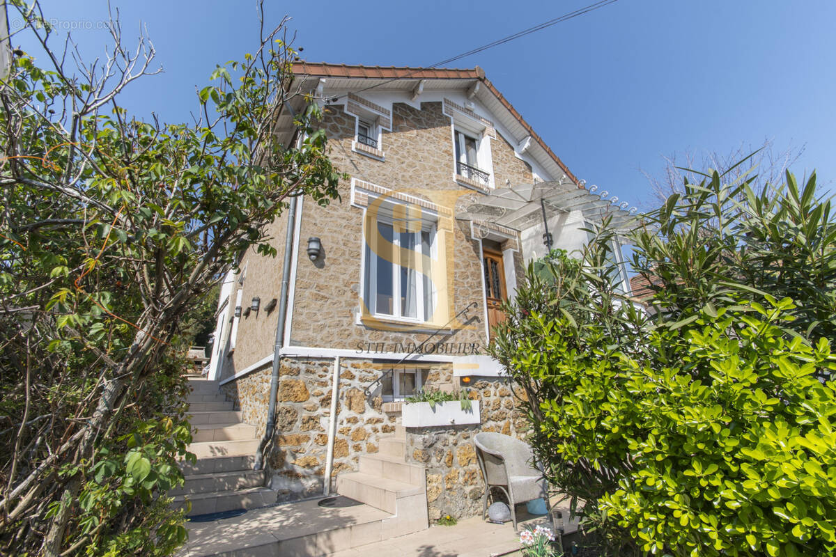 Maison à ATHIS-MONS