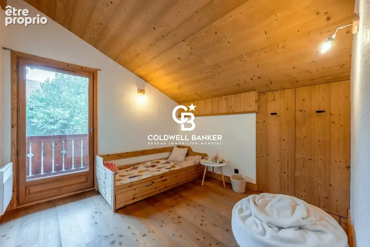Coteau de Passy, T5/6 120m² avec jardin et garage dans chalet. - photo 8