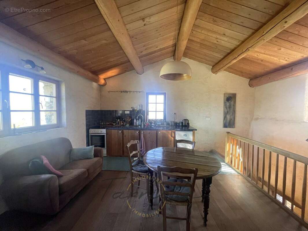 Maison à VALVIGNERES