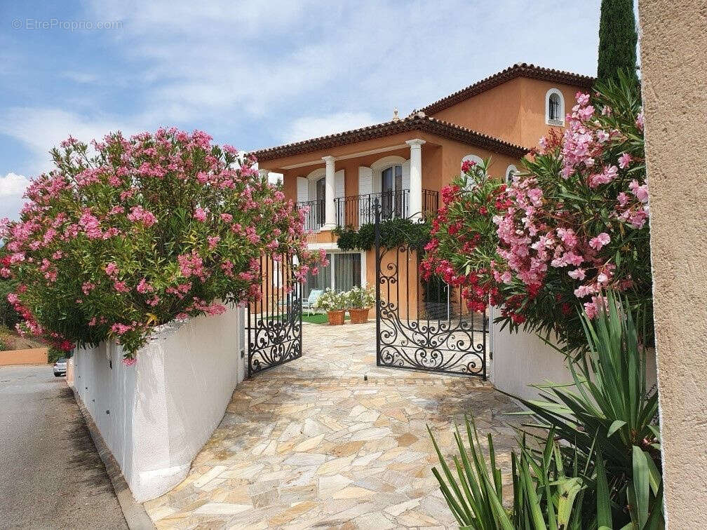 Maison à FREJUS