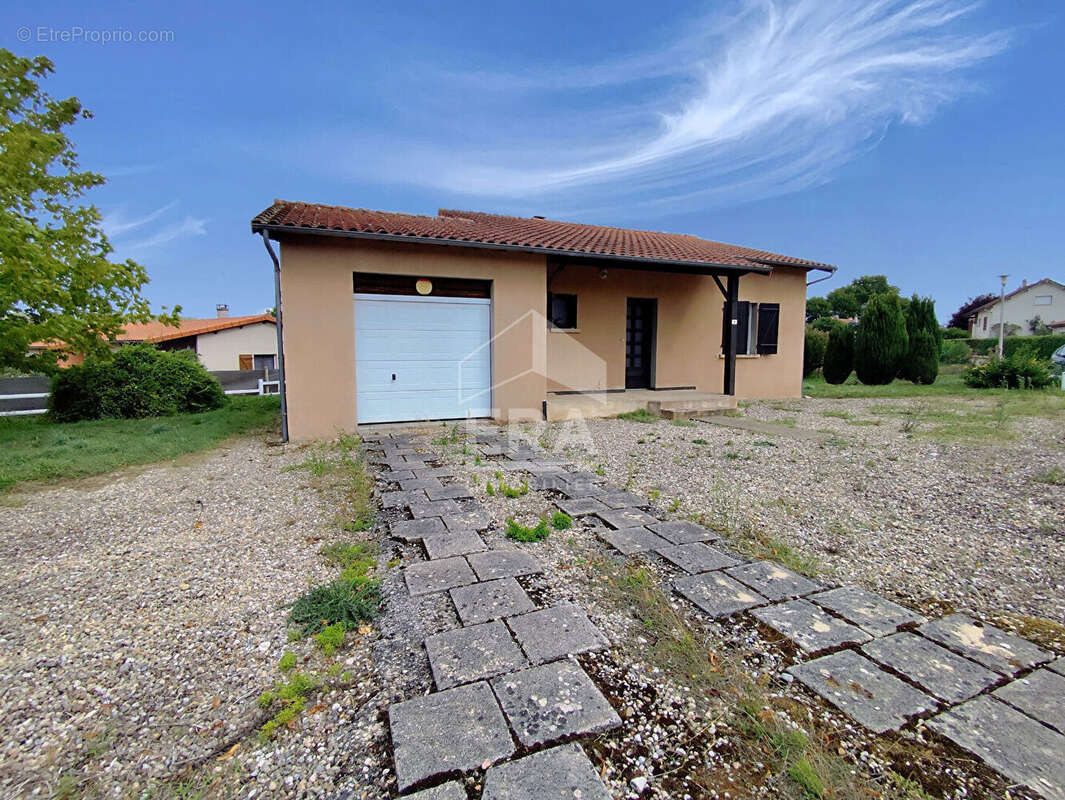 Maison à AVAILLES-LIMOUZINE