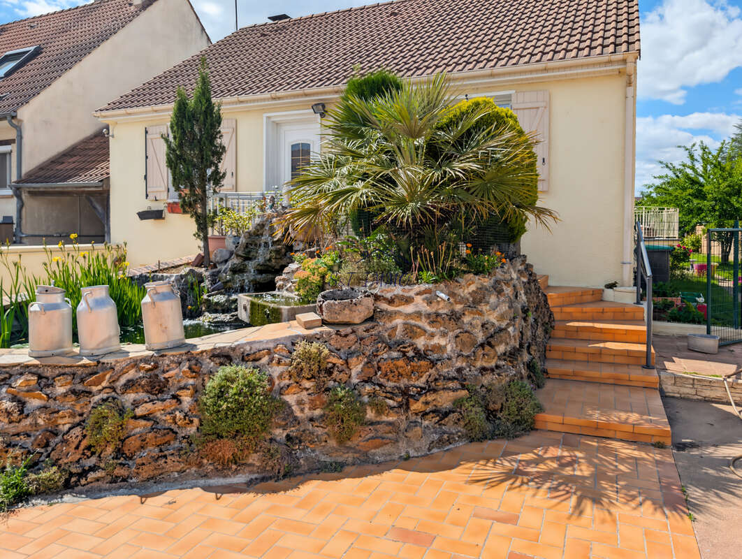 Maison à MAROLLES-EN-HUREPOIX