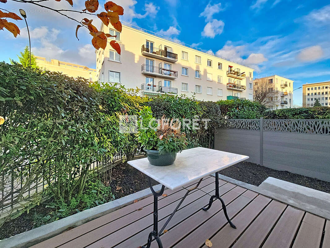 Appartement à BOURG-LA-REINE