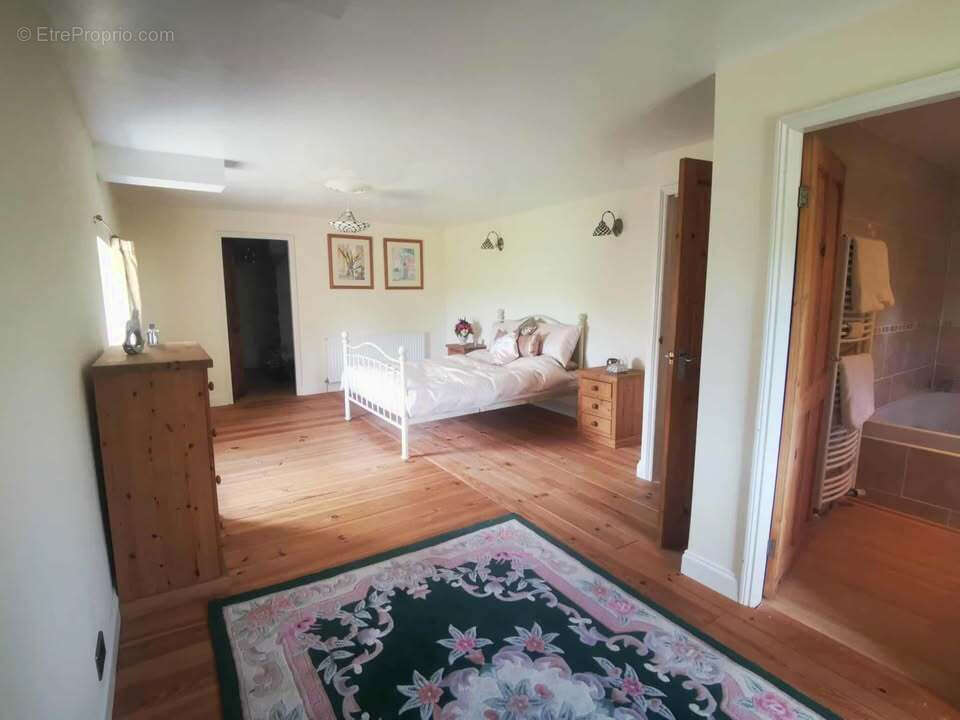 Maison à LA BONNEVILLE