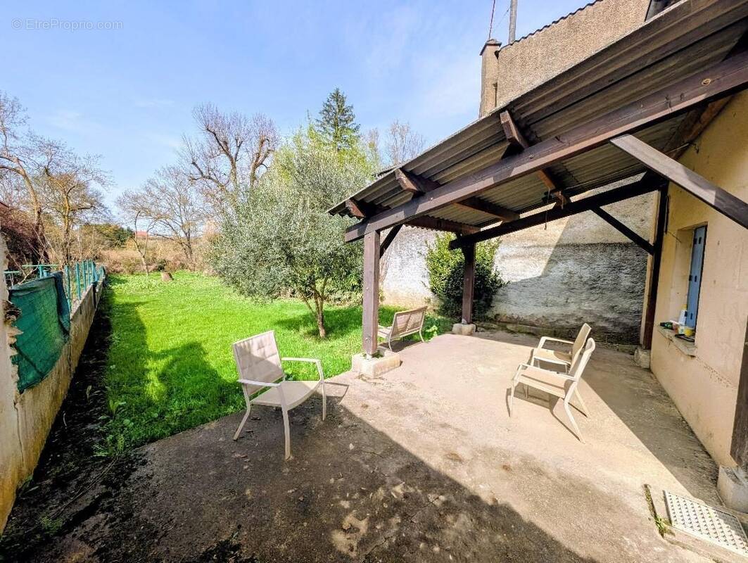 Maison à BUXEROLLES