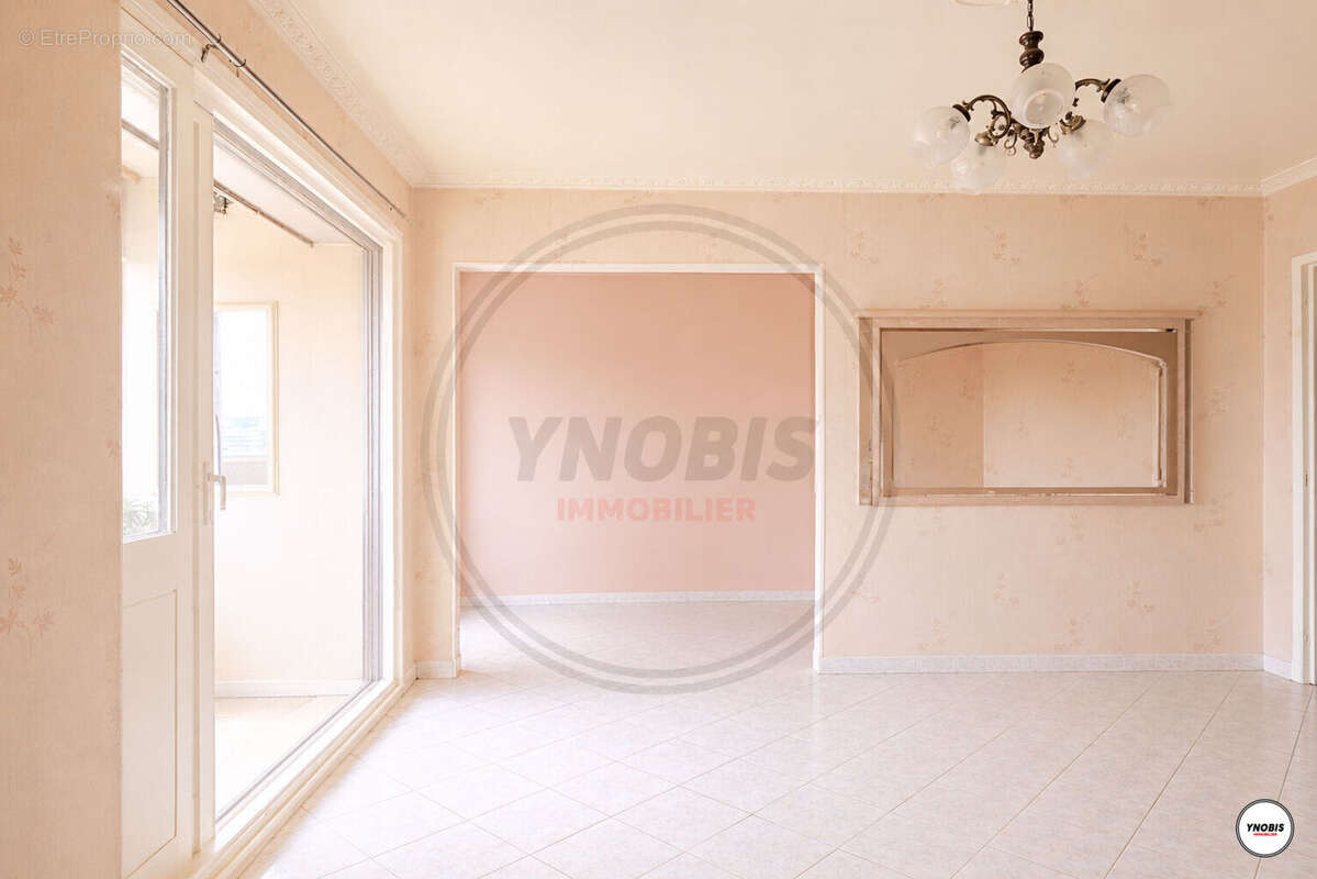 Appartement à LES MUREAUX