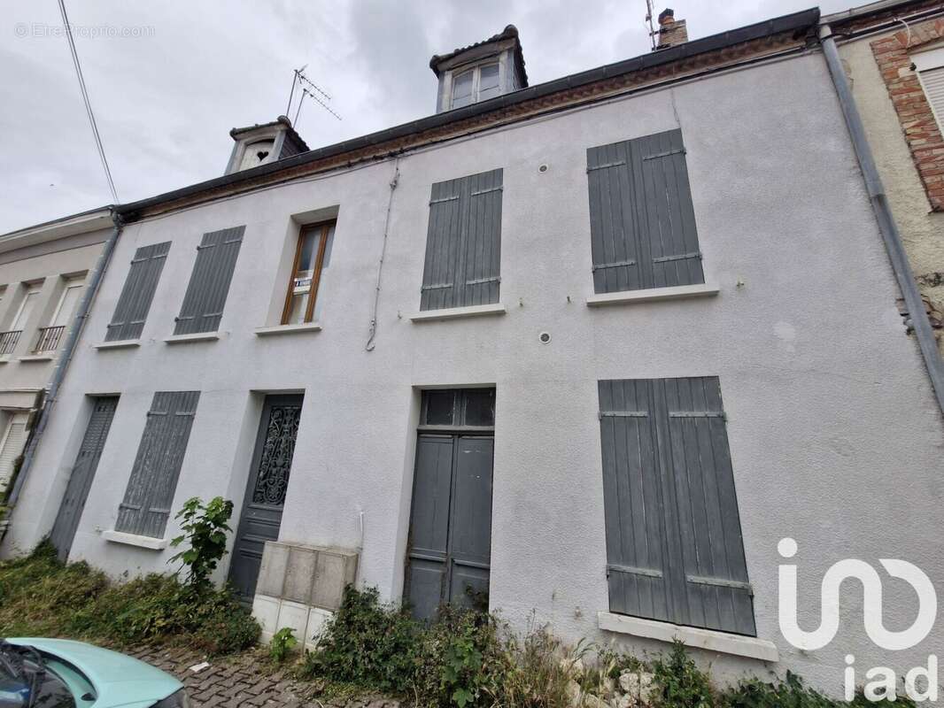 Photo 2 - Maison à ROMILLY-SUR-SEINE