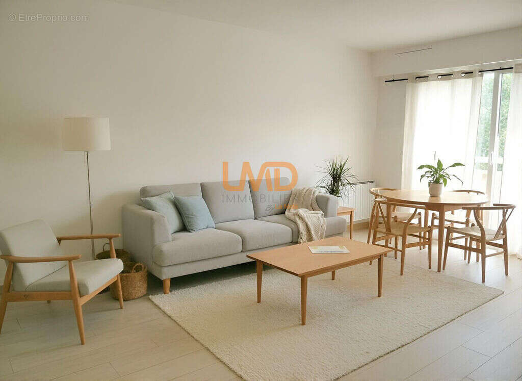 Appartement à FREJUS
