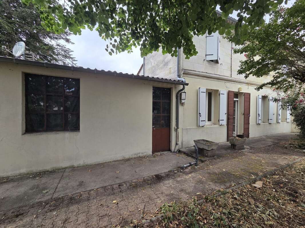 Maison 110 m² à Libourne  - photo 7