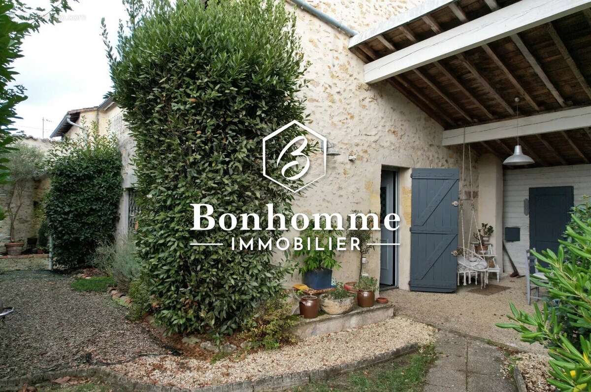 Maison à SAINT-SELVE