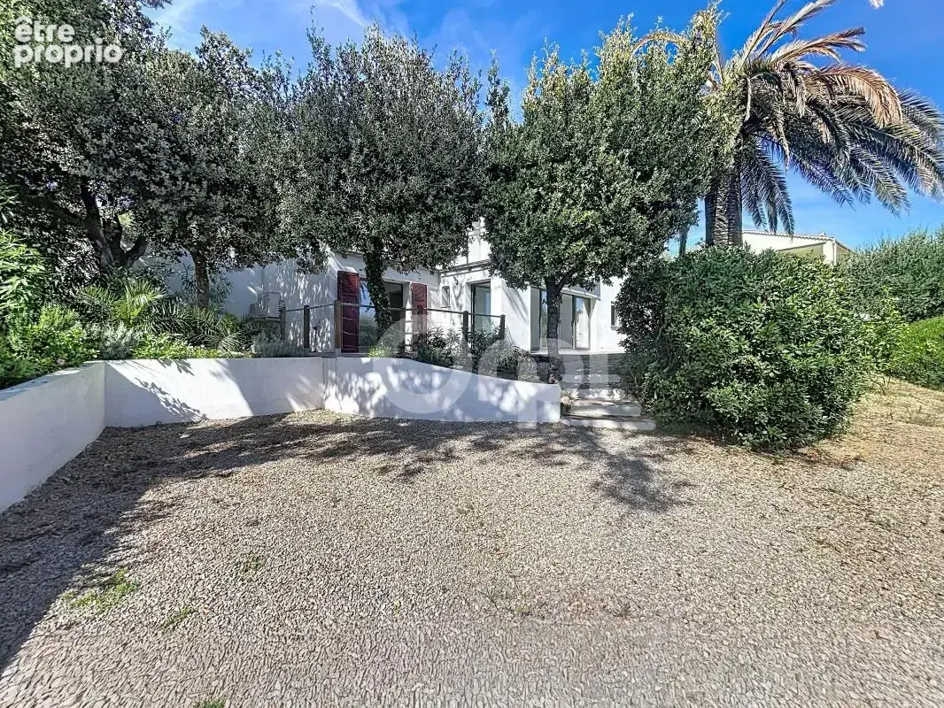 Appartement à LES ISSAMBRES