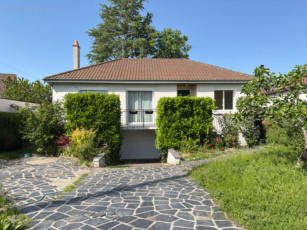Maison à CHECY