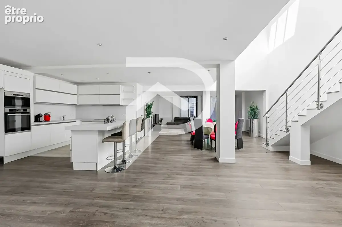 Loft  5 pièce(s) 150 m2 - photo 6