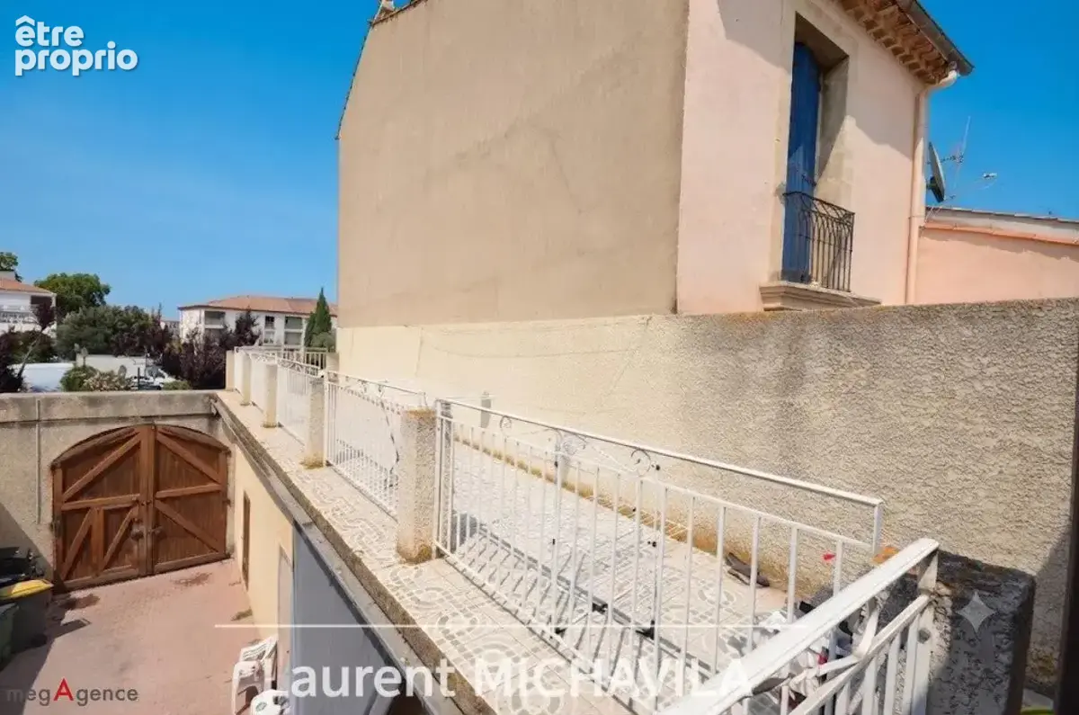 Grande maison de village T6 avec cour et boxs — Villeneuve-lès-Béziers - Vendu loué - photo 8