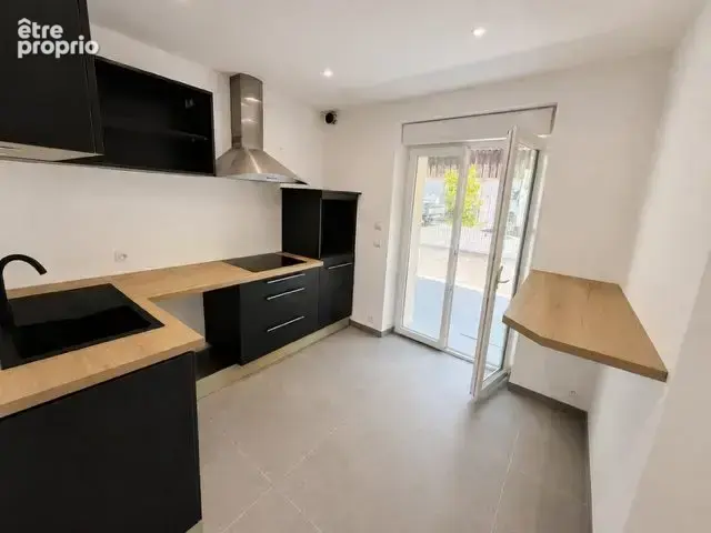 Appartement 72 m² à Chambery  - photo 2
