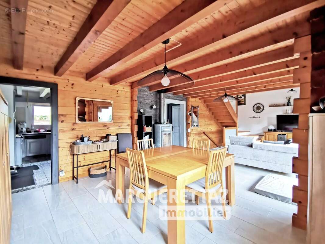 Chalet - vue dégagée - calme - 164 m² habitables - 2705 m² de terrain clôturé - Cœur de Boëge ! - photo 8