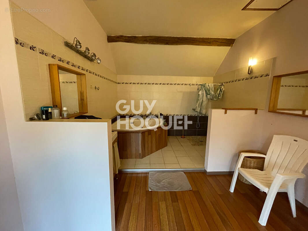 Maison à OUZOUER-LE-MARCHE