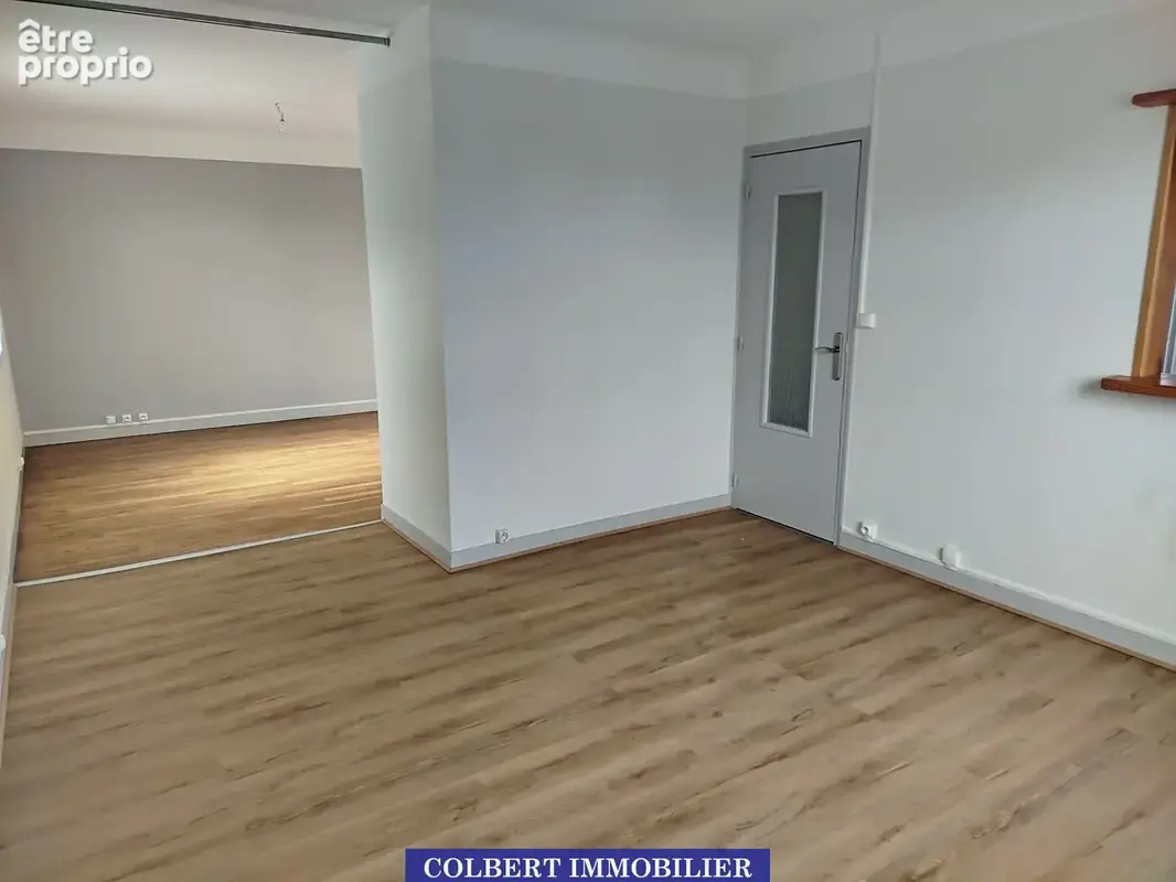Maison rénovée avec sous-sol total et jardin - photo 1