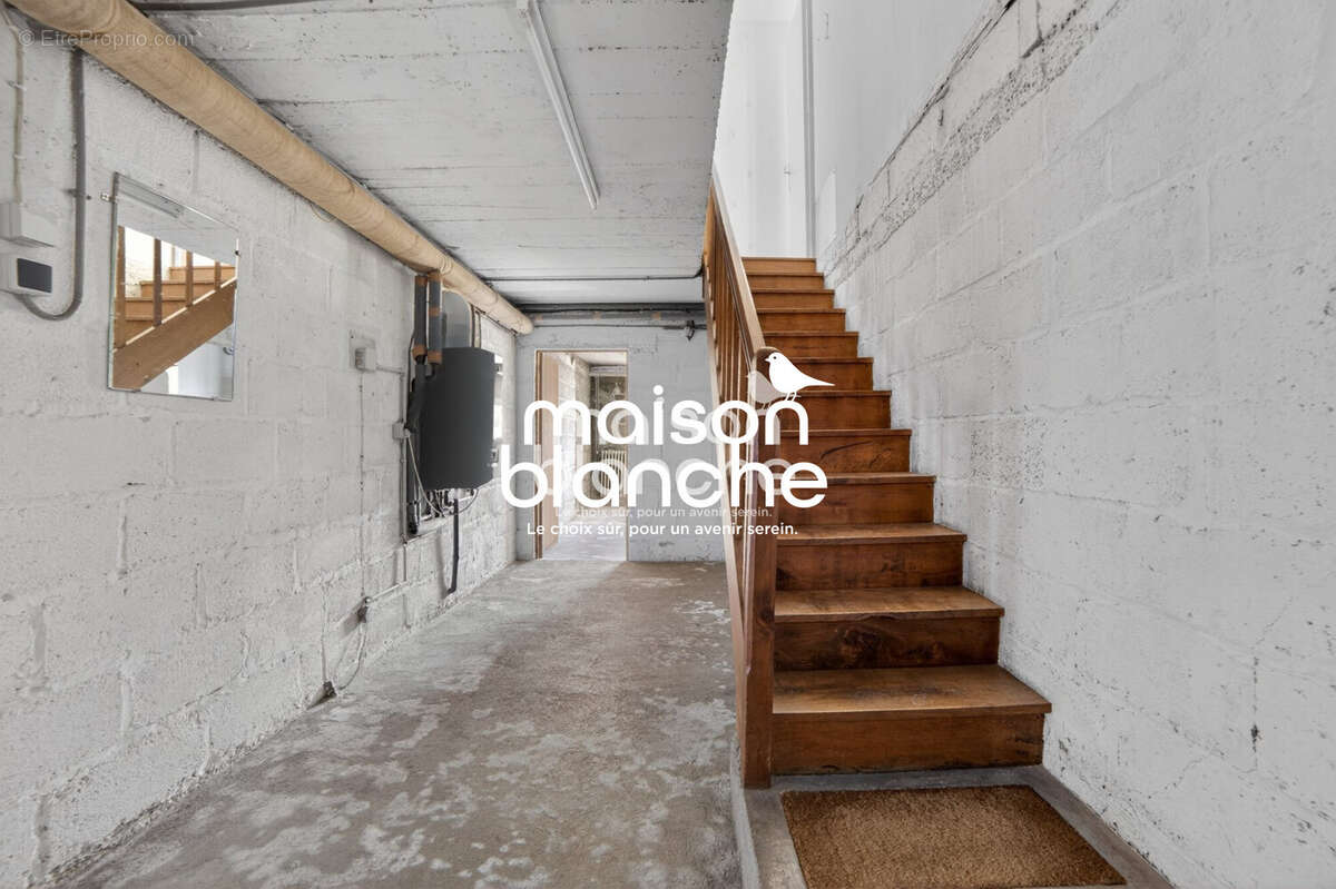 Maison 93 m² à Chatillon-Sur-Thouet  - photo 7