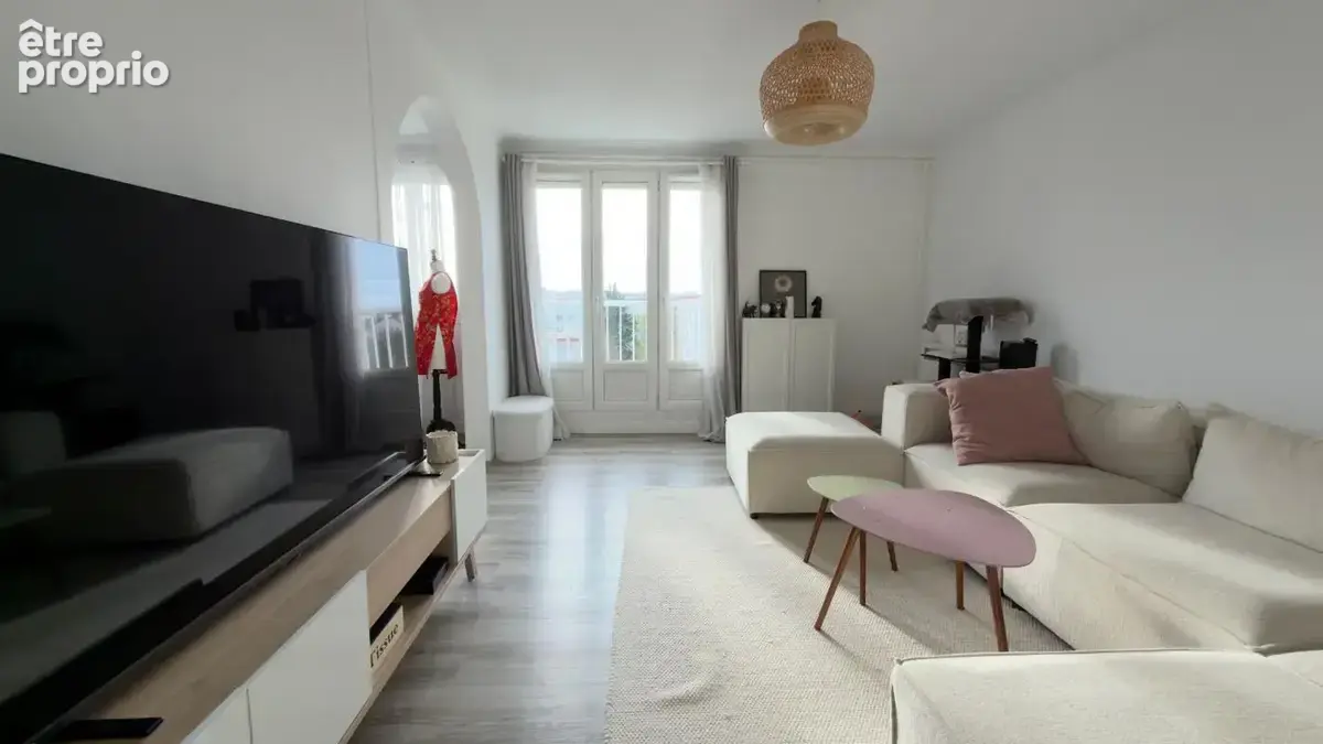 EXCLUSIVITE - Dernier étage, 4 pièces Box et cave… - photo 4