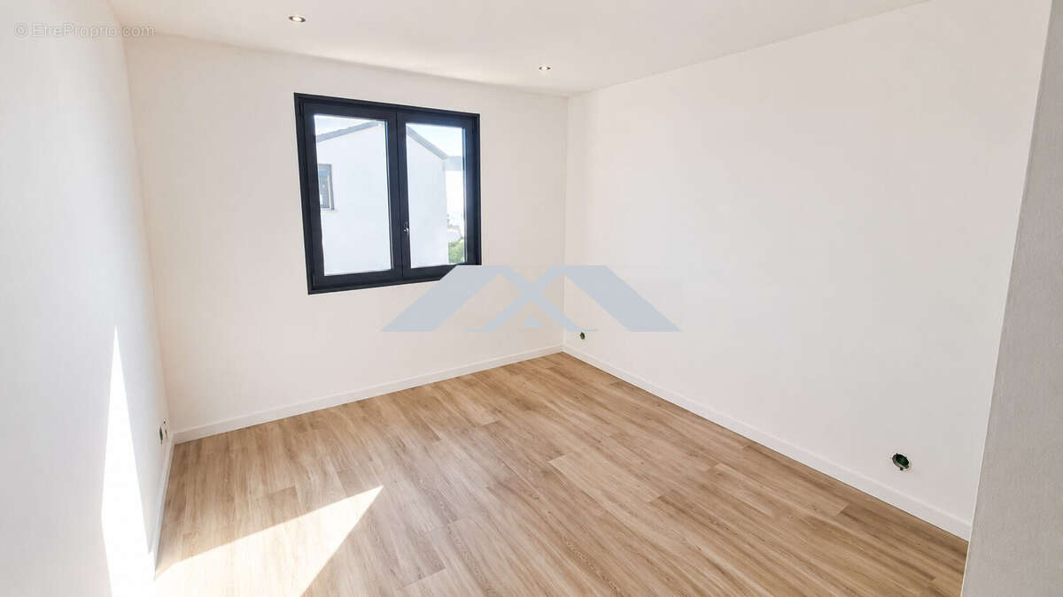 Maison 89 m² à La Possession  - photo 5