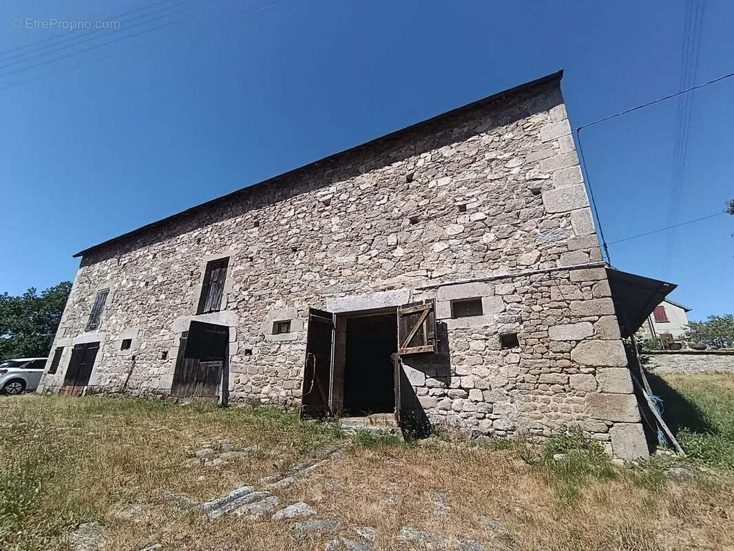 Maison à AUBUSSON