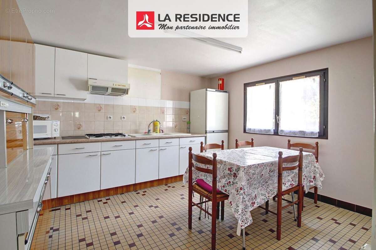 Maison à SAINT-ETIENNE-DU-ROUVRAY