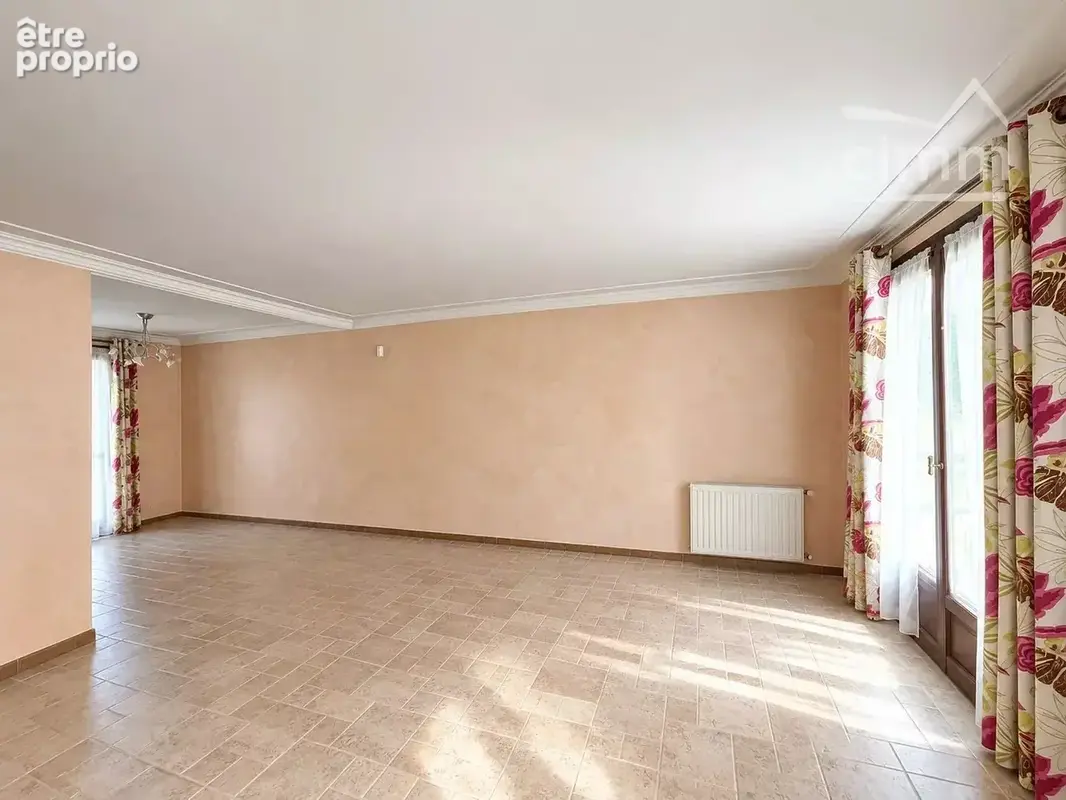 Emplacement privilégié pour cette maison de plain-pied avec jardin et sous-sol total - photo 8