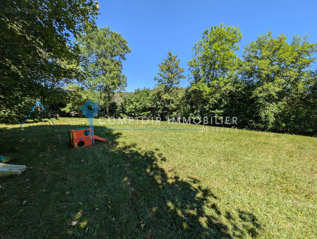 Dépt. 07 -  A VENDRE Secteur COUCOURON - Maison de maître de 160 m2 - Parcelles de 1.330 m2 - photo 13