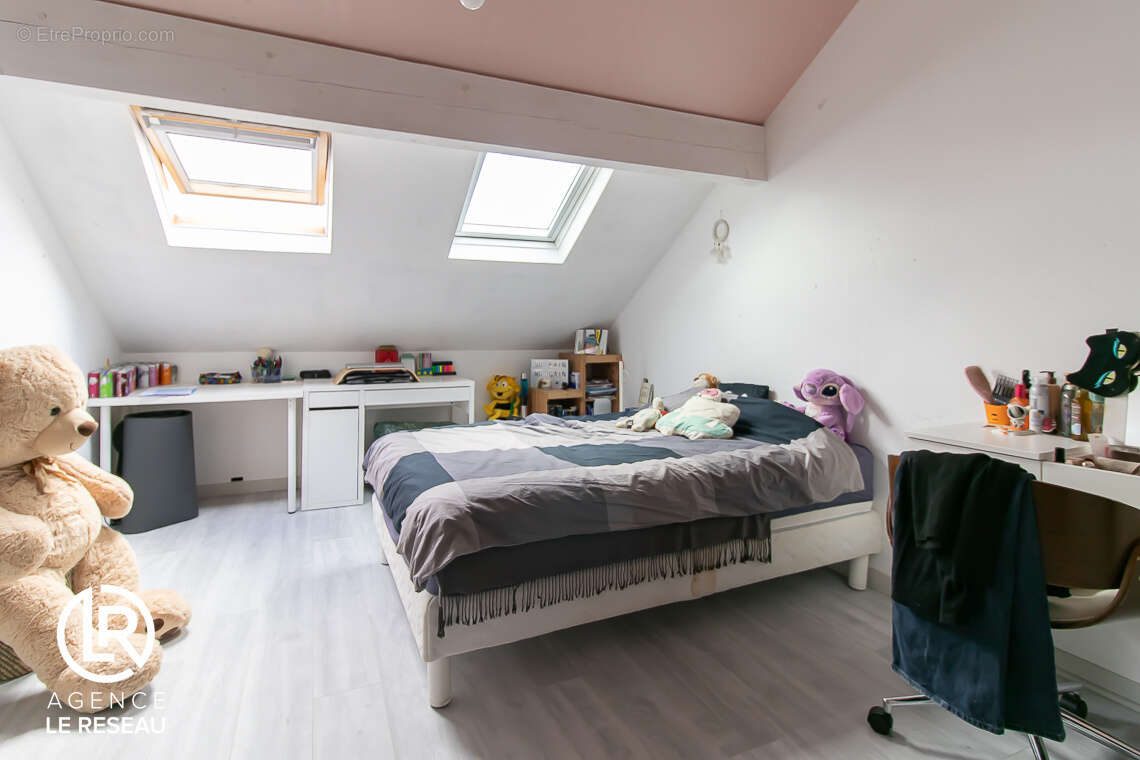 Maison à L'HAY-LES-ROSES