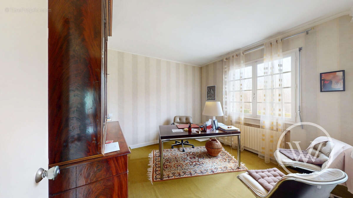 Maison à SAINT-BARTHELEMY-DE-VALS