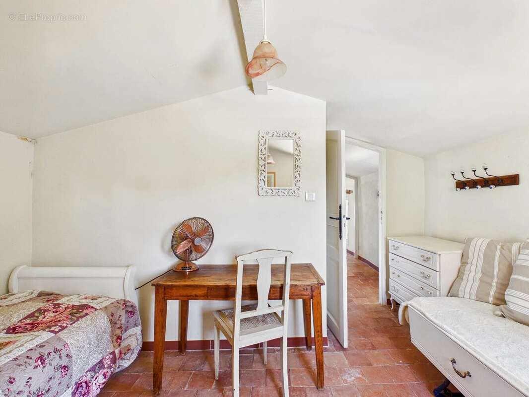 Maison à LORGUES