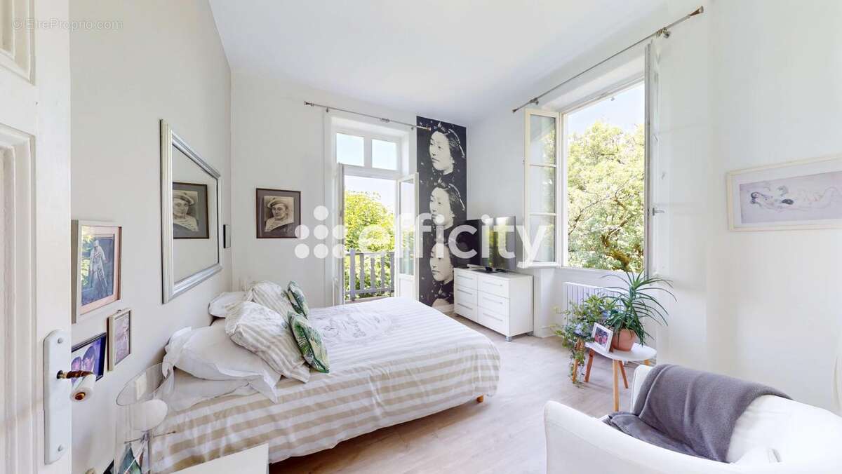 Appartement à FONTAINES-SUR-SAONE