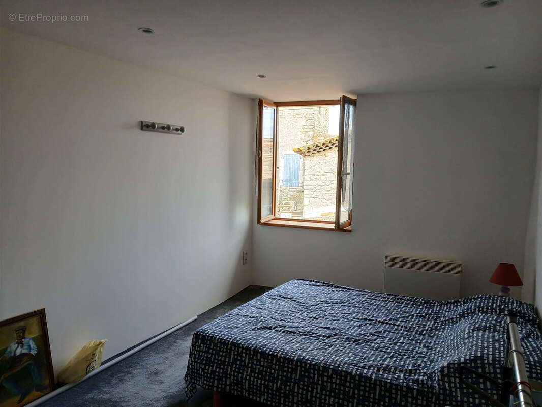 Maison à CANAULES-ET-ARGENTIERES