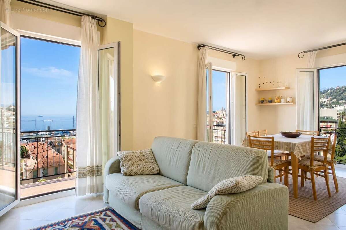 Appartement à MENTON