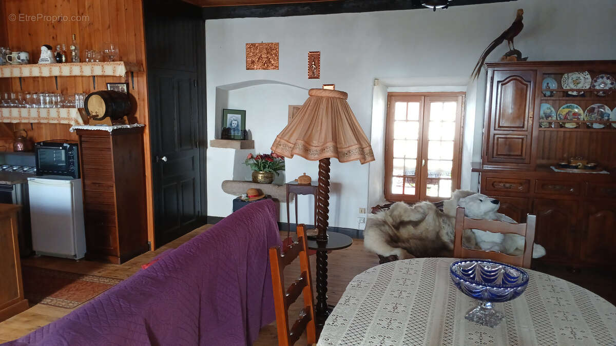 Maison à CHAUSSENAC